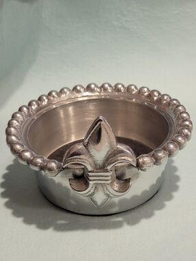 Silver Color,Pewter Fleur-de-Lis Decorative Wine Bottel Holder.- Home Accents